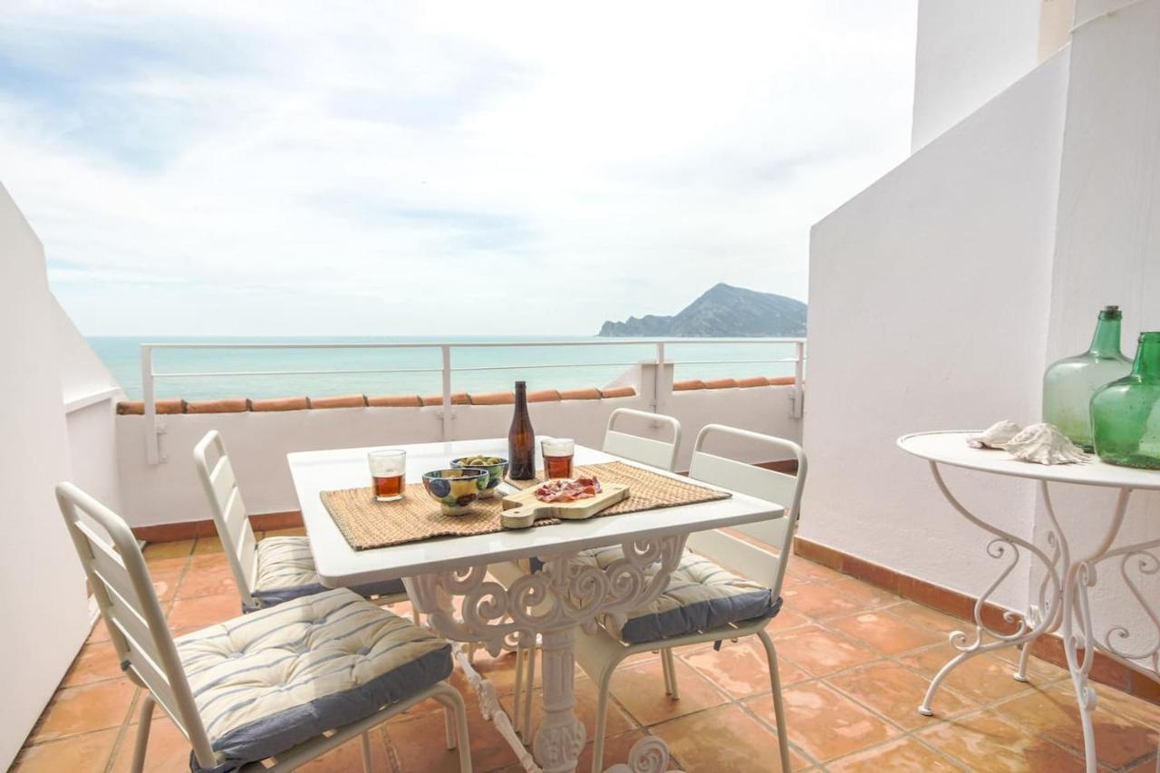 Escapada Romantica En Atico Frente Al Mar Con Piscina Apartman Altea Kültér fotó